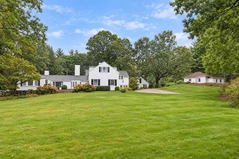 Exterior - 157 Centre St, Dover, MA 02030 photo 3 of 9