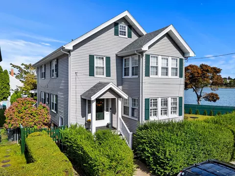 2 Orchard St UNIT 1, Salem, MA 01970