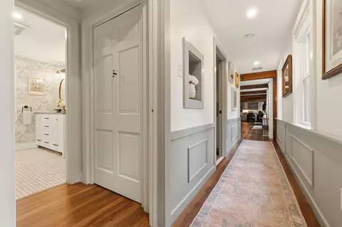 Entry Way - 109 Glen St, Rowley, MA 01969 photo 3 of 4