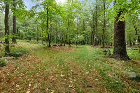 Exterior - 109 Glen St, Rowley, MA 01969 photo 5 of 6