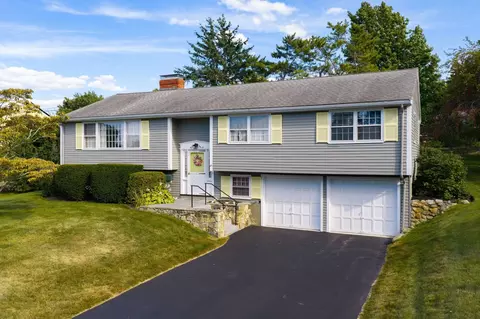 81 Old Pasture Rd, Cohasset, MA 02025