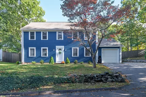 52 Cranch St, Weymouth, MA 02189