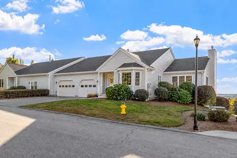 41 Oak Leaf Rd #41, Fitchburg, MA 01420