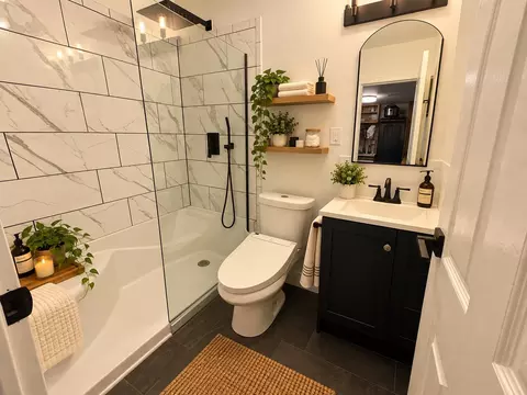 Bath - 15 Ferry St #17, Everett, MA 02149 photo 1 of 1