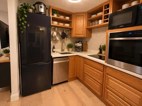 Kitchen - 15 Ferry St #17, Everett, MA 02149 photo 1 of 3