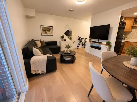 Living - 15 Ferry St #17, Everett, MA 02149 photo 1 of 3