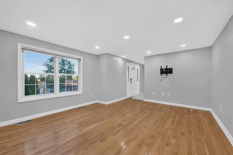 Living - 3 Gates Cir # -A, Worcester, MA 01603 photo 3 of 9