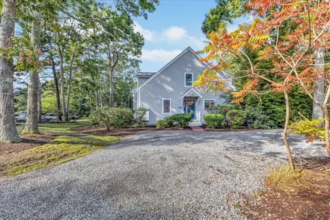 Exterior - 98 Shellback Way #98, Mashpee, MA 02649 photo 2 of 6