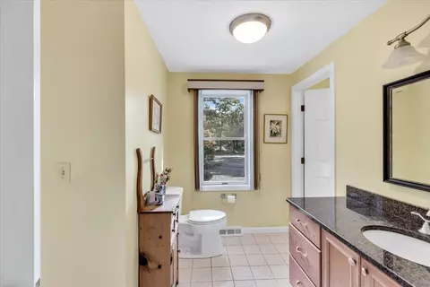 Bath - 98 Shellback Way #98, Mashpee, MA 02649 photo 1 of 6
