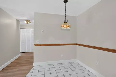 Dining - 9 Davis Rd #C8, Acton, MA 01720 photo 1 of 1