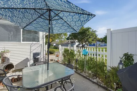 Exterior - 75 Outer Dr #75, Chicopee, MA 01022 photo 5 of 9