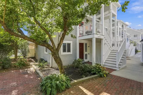 20 Ship Ave #34, Medford, MA 02155
