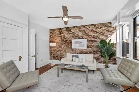 282-284 Cambridge St #4, Boston, MA 02114