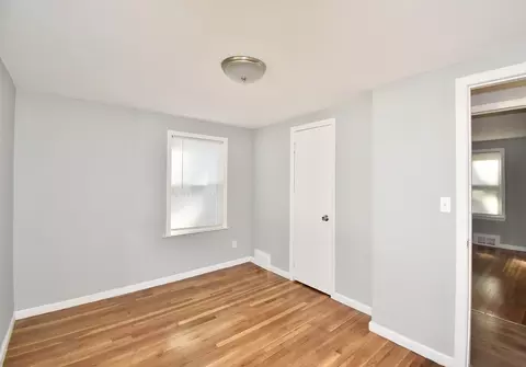 Bedroom - 66 Curve St, Springfield, MA 01104 photo 2 of 6