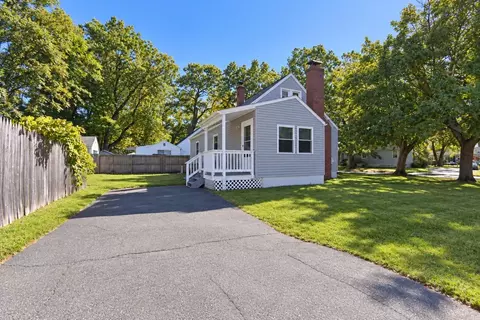 Exterior - 66 Curve St, Springfield, MA 01104 photo 6 of 6