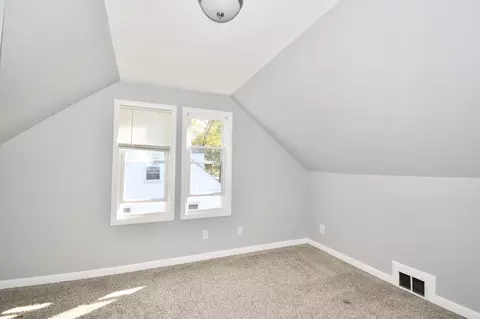 Bedroom - 66 Curve St, Springfield, MA 01104 photo 6 of 6