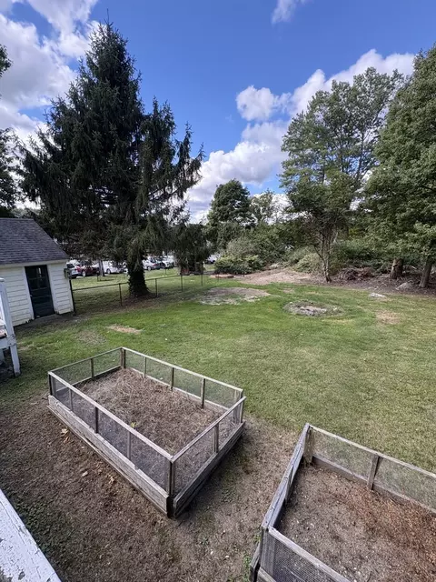 Exterior - 18 Pope Rd, Acton, MA 01720 photo 4 of 10