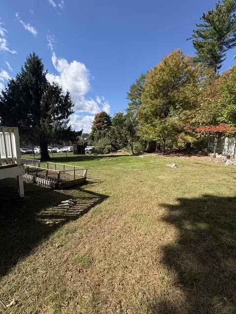 Exterior - 18 Pope Rd, Acton, MA 01720 photo 8 of 10