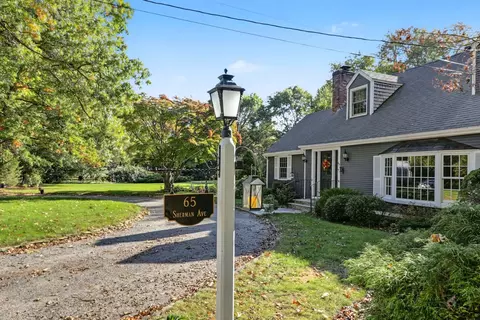65 Sherman Ave, Seekonk, MA 02771