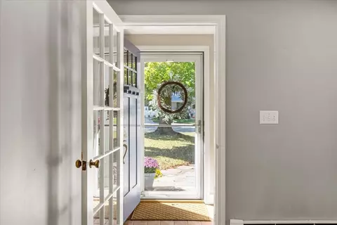 Entry Way - 532 Hatherly Rd, Scituate, MA 02066 photo 1 of 3