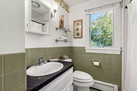 Bath - 532 Hatherly Rd, Scituate, MA 02066 photo 1 of 3