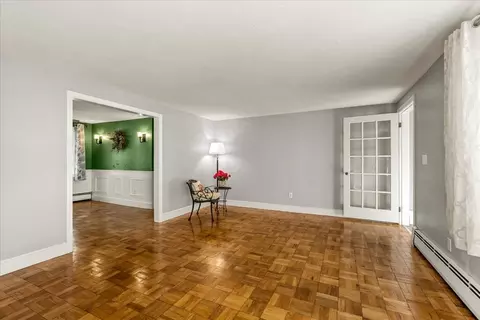 Living - 532 Hatherly Rd, Scituate, MA 02066 photo 3 of 5