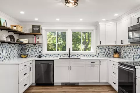Kitchen - 12 Nelson Ave, Georgetown, MA 01833 photo 4 of 6