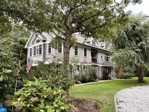 23 Gage Dr, Falmouth, MA 02536