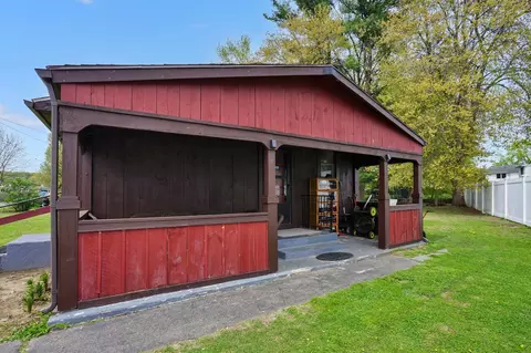 Exterior - 94 Cora Ave, Chicopee, MA 01013 photo 6 of 8