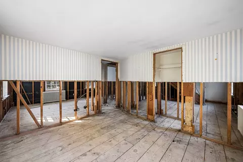 Bedroom - 11 Arnold Rd, Hingham, MA 02043 photo 5 of 5