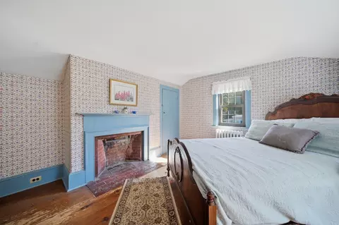 Bedroom - 217 Locust St, Danvers, MA 01923 photo 3 of 4