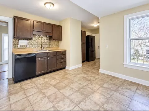 Kitchen - 67 Thompson St, Springfield, MA 01109 photo 1 of 3