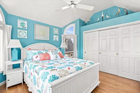 Bedroom - 148 Central Ave, Marshfield, MA 02050 photo 3 of 10