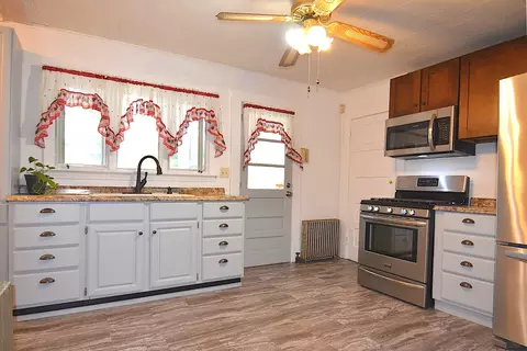Kitchen - 31 Barber St, Springfield, MA 01109 photo 1 of 2