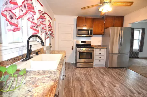 Kitchen - 31 Barber St, Springfield, MA 01109 photo 2 of 2