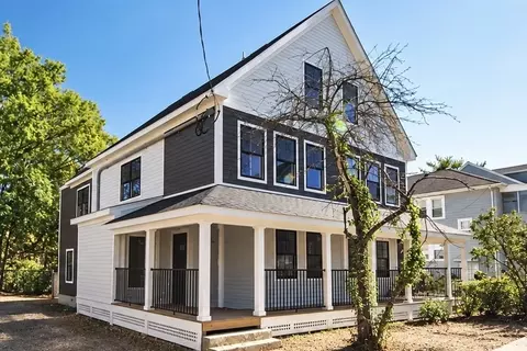 64 Dalby St #3, Newton, MA 02458