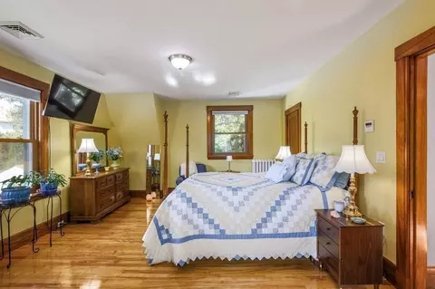 Bedroom - 15 Davidson Rd, Worcester, MA 01605 photo 3 of 5