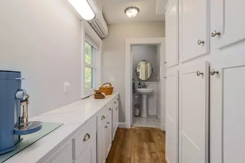 Entry Way - 15 Davidson Rd, Worcester, MA 01605 photo 1 of 4