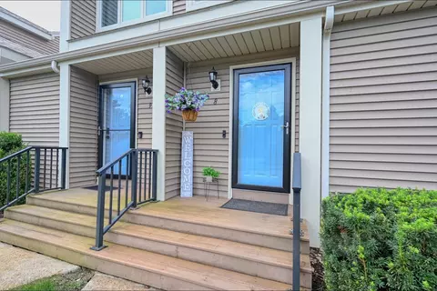 340 Centre #8, Rockland, MA 02370