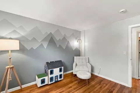 Bedroom - 18 Forest St, Wakefield, MA 01880 photo 1 of 7