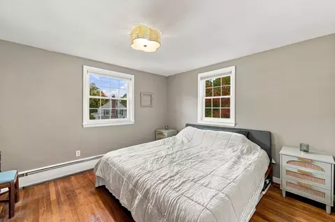 Bedroom - 18 Forest St, Wakefield, MA 01880 photo 3 of 7