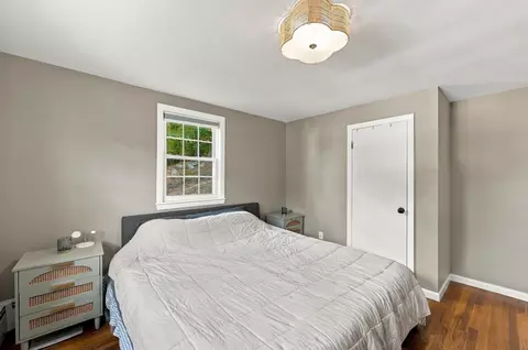 Bedroom - 18 Forest St, Wakefield, MA 01880 photo 4 of 7
