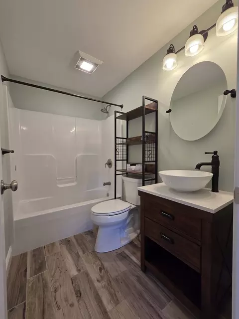 Bath - 219 Main St #1, Maynard, MA 01754 photo 2 of 3