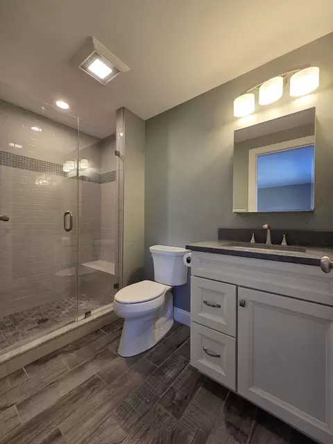 Bath - 219 Main St #1, Maynard, MA 01754 photo 3 of 3