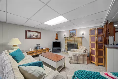 Living - 26 Crowningshield Rd, Worcester, MA 01604 photo 3 of 3
