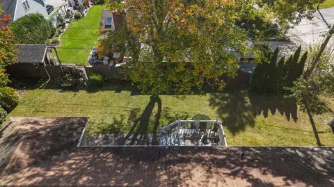 Exterior - 26 Crowningshield Rd, Worcester, MA 01604 photo 6 of 6