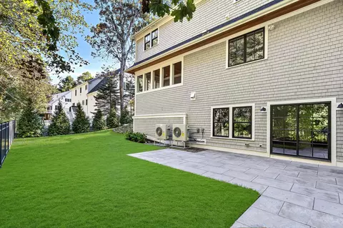 Exterior - 39 Macarthur Rd, Wellesley, MA 02482 photo 5 of 6