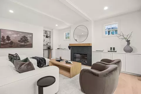 Living - 39 Macarthur Rd, Wellesley, MA 02482 photo 1 of 2