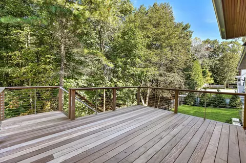Exterior - 39 Macarthur Rd, Wellesley, MA 02482 photo 3 of 6