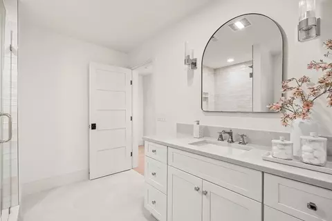 Bath - 39 Macarthur Rd, Wellesley, MA 02482 photo 6 of 8